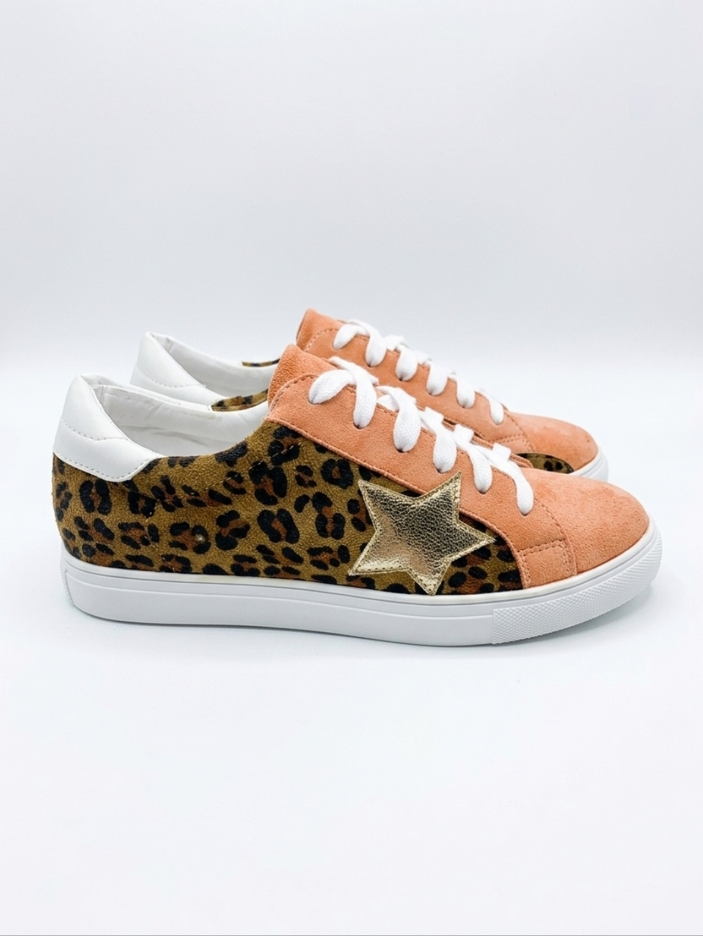NWT Nature Breeze Dale Star Sneakers Leopard Blush Pink Size 7.5